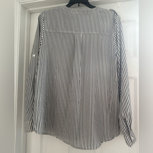 Collective Concepts Blouse Size M - Picture 8 of 8